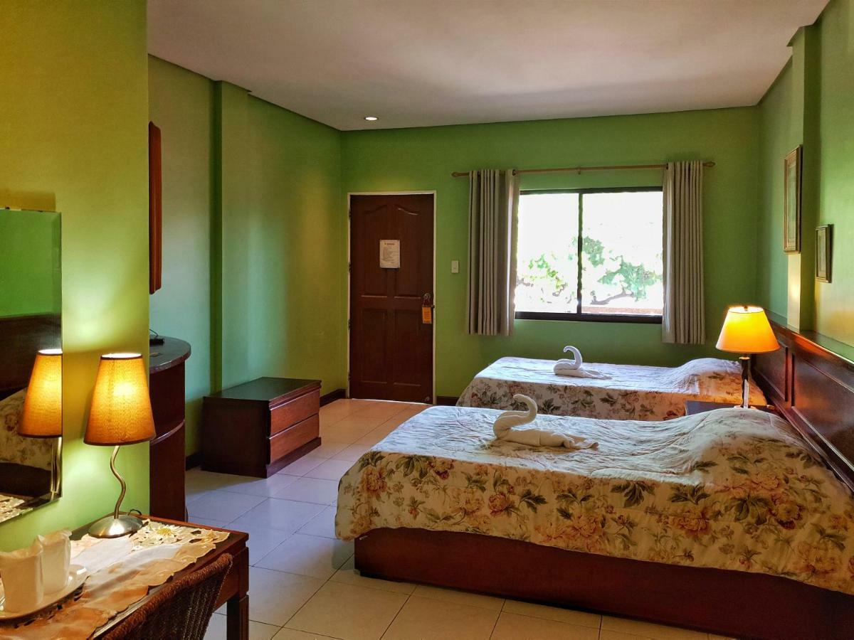 Playa Papagayo Beach Inn Olongapo Exterior foto